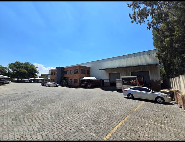 3,384M² WAREHOUSE TO LET IN TUNNEY
